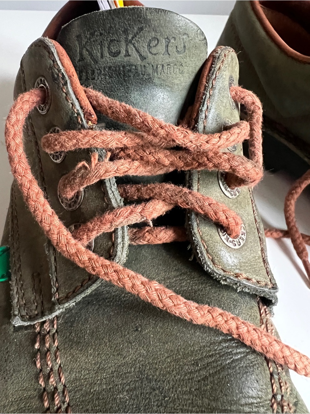 Unisex Vintage Kickers Kick Lo Olive Green Lace-Up Leather Shoes - Picture 7 of 8